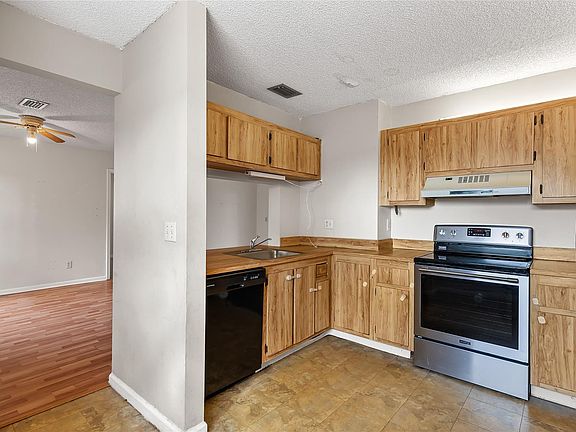 3rd image of 11307 Royal Palm Boulevard #D-3