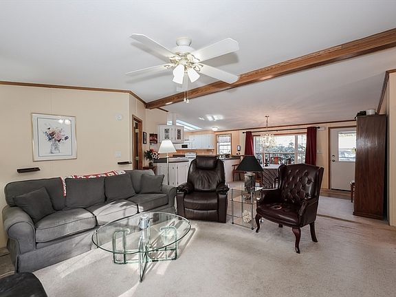 4th image of 29 Magnolia Ln