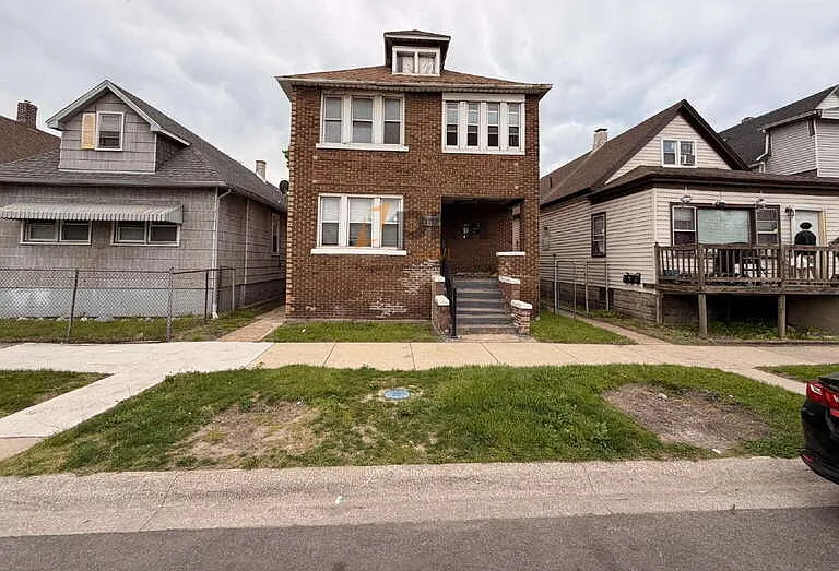 3910 Catalpa St #2 — Photo 3