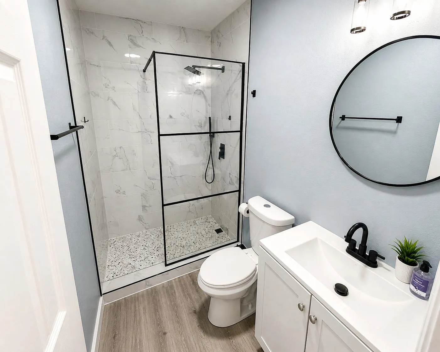4 bed, 2.0 bath, 1328 sqft, $1,274 — Photo 2