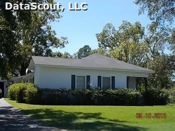 305 W 8th Ave, Crossett, AR 71635