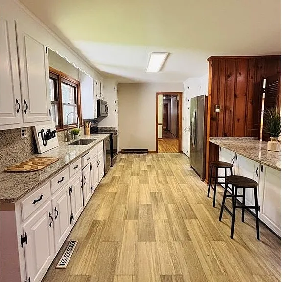4931 Lair Dr — Photo 8