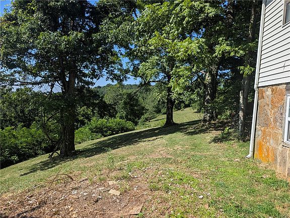 3rd image of 17420 State Highway 16