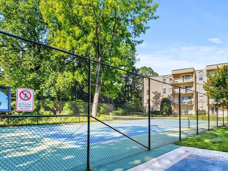 11903 Parklawn Dr #1 — Photo 10