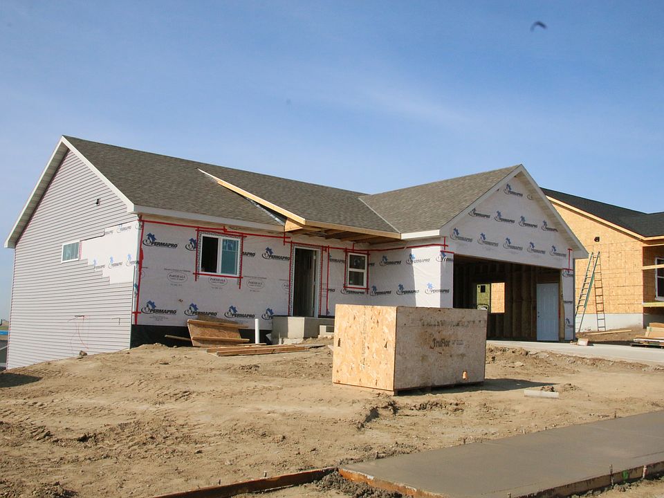 1st image of 213 26th Ave NE