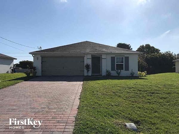 1st image of 3725 NE 23rd Pl
