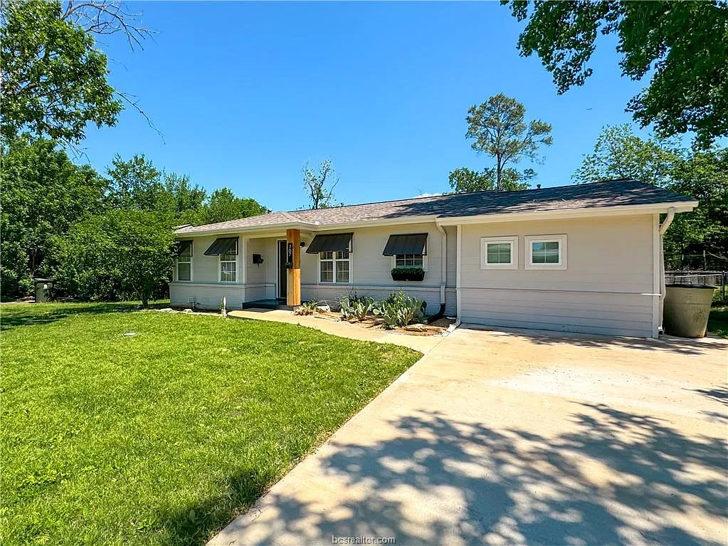 3 bed, 1800 sqft, $2,999 — Photo 3