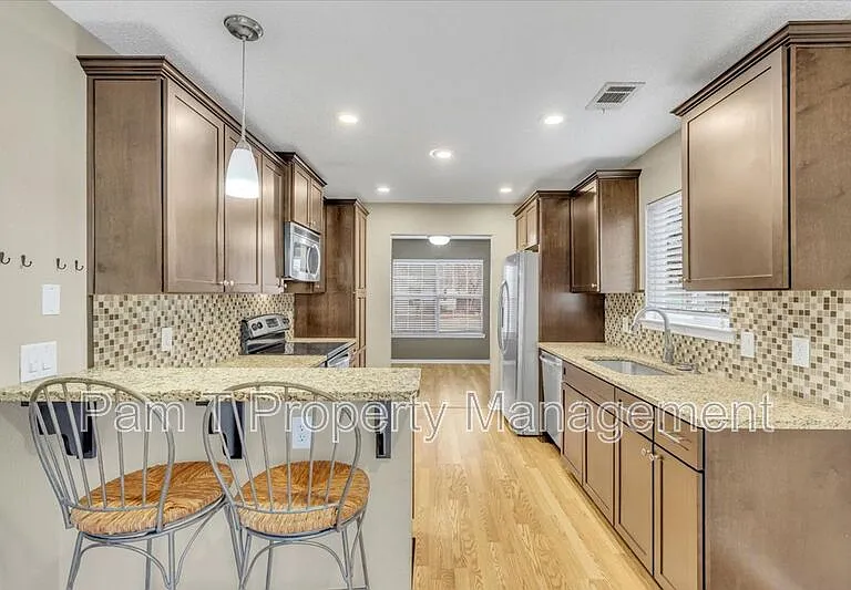 8 Rivermarsh Ct — Photo 9