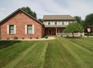 610 Waterford Dr, Shiloh, IL 62221
