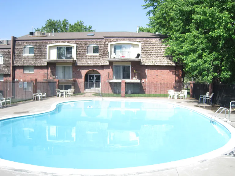 The Villa — Photo 14