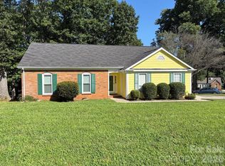 7500 Swedish Ivy Ln, Charlotte, NC 28227