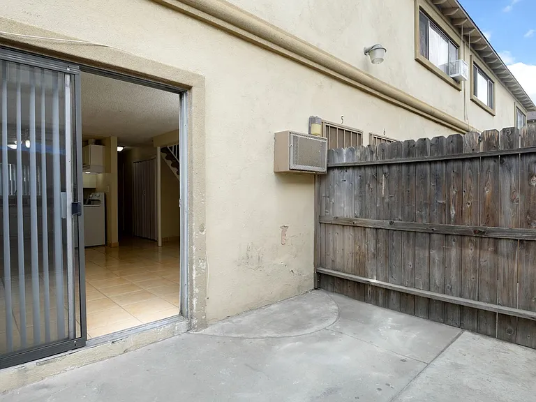 15735-15743 Eucalyptus Ave — Photo 12