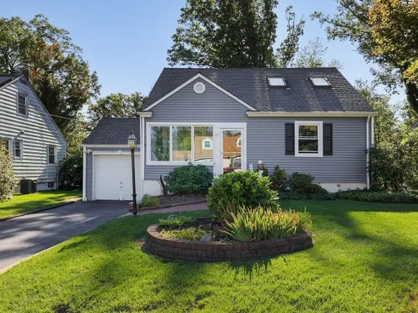 15 Waverly Pl, Cranford Twp., NJ 07016
