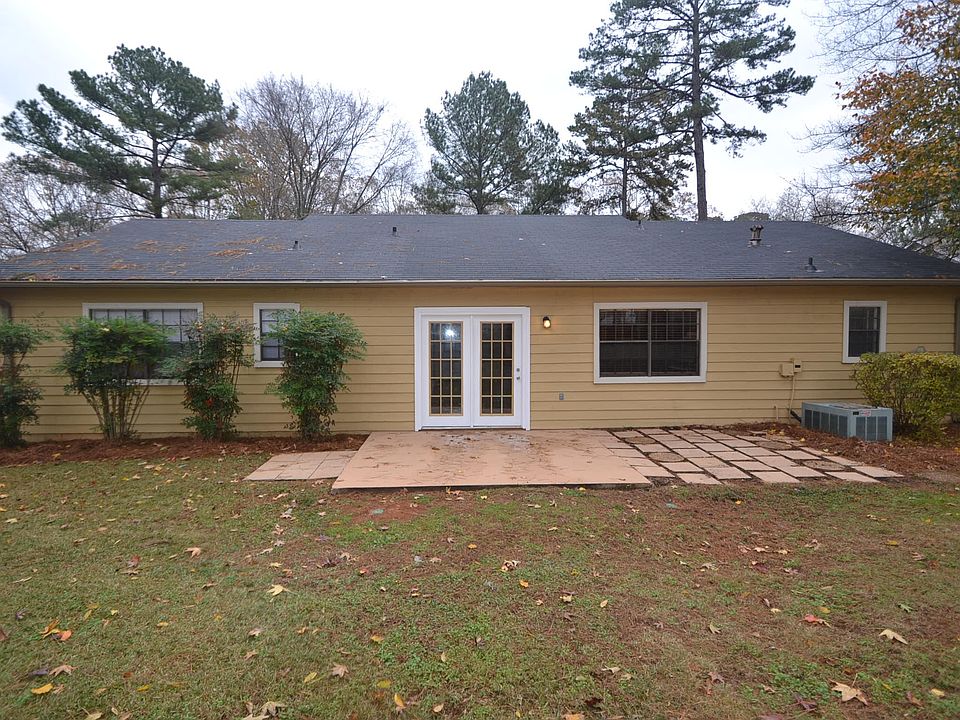 2nd image of 507 Oakview Dr