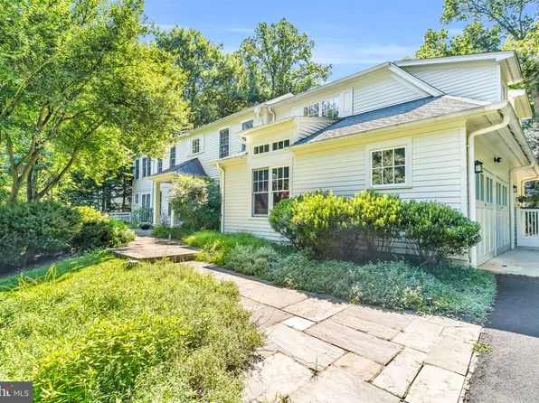 11103 Burywood Ln, Reston, VA 20194