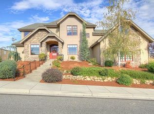 1135 NW Starlite Pl, Grants Pass, OR 97526