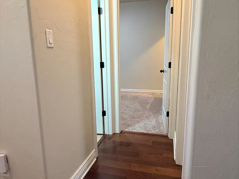5702 NW Valor Ave — Photo 12