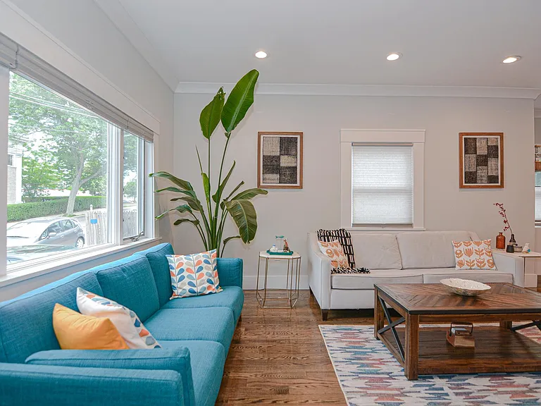 10 Grant St #1 — Photo 4