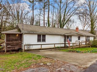 105 Rand Cir, Oak Ridge, TN 37830