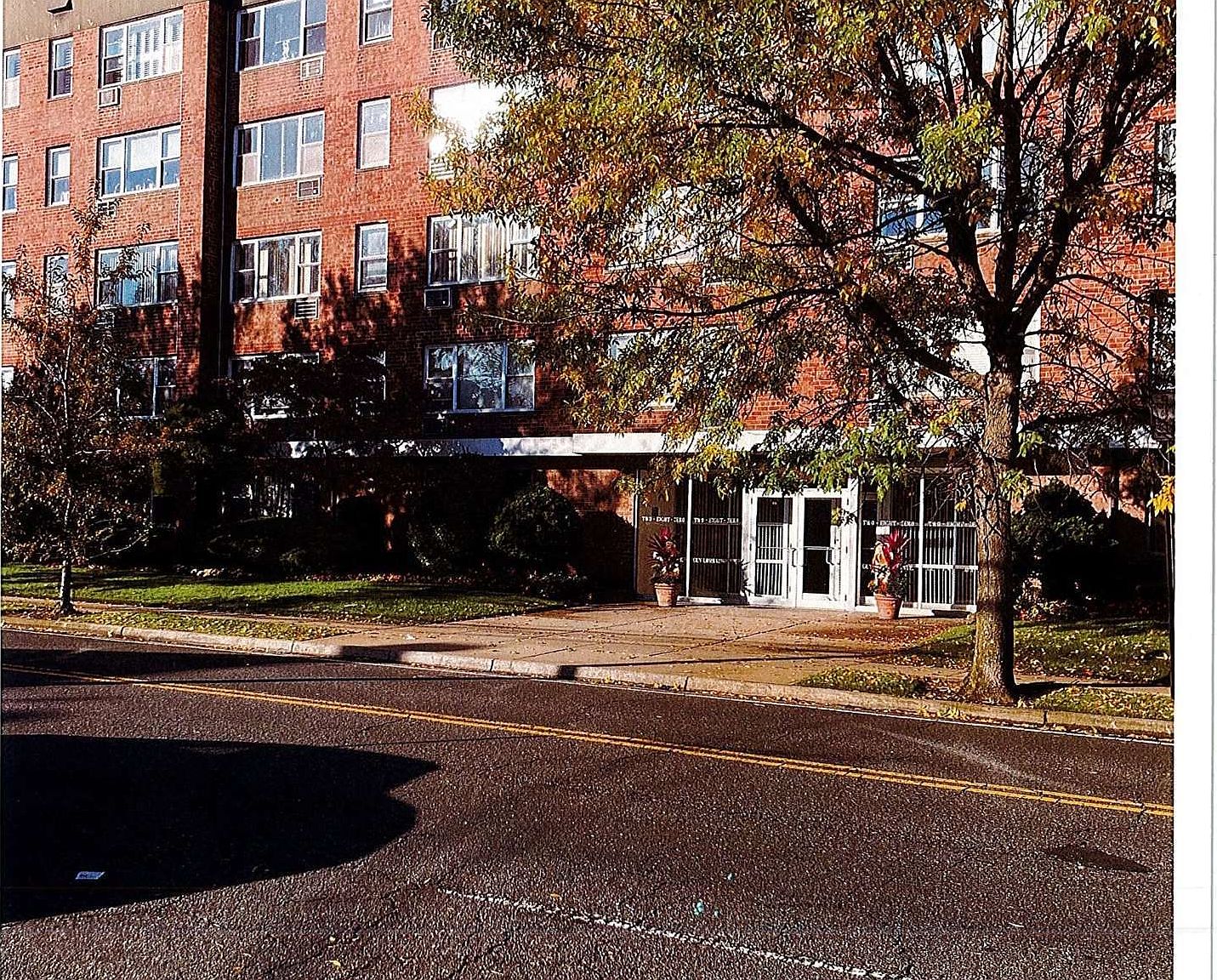 280 Guy Lombardo Avenue UNIT 4B, Freeport, NY 11520 Zillow