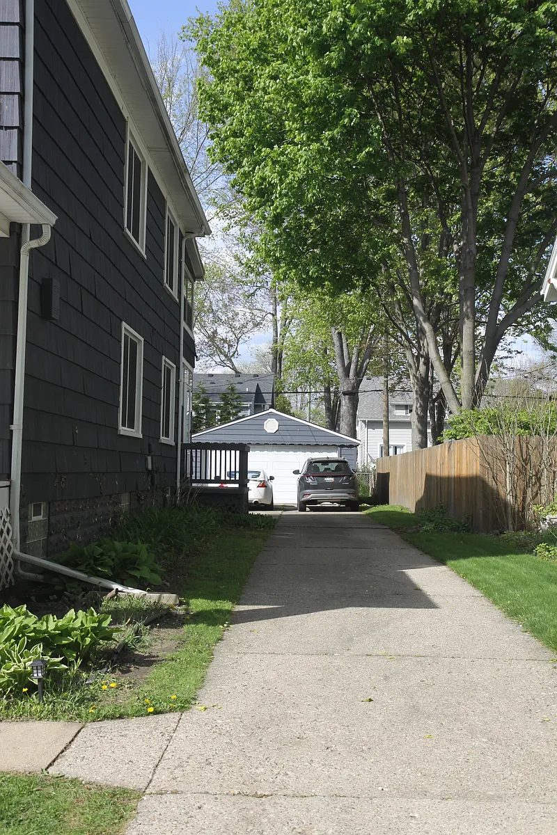 Building Photo - 316 Hillcrest Ave #A