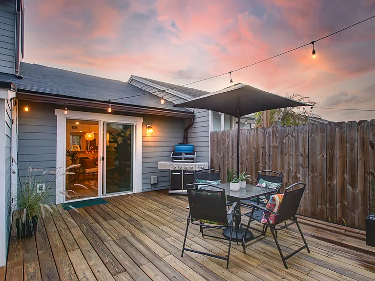 660 Aquatic Dr — Photo 55