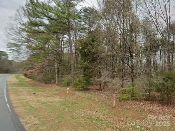 10405 Island Point Rd, Charlotte, NC 28278