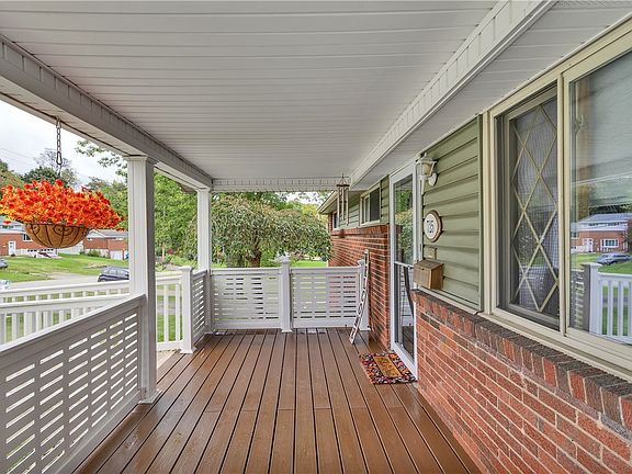4th image of 725 Bilberry Rd