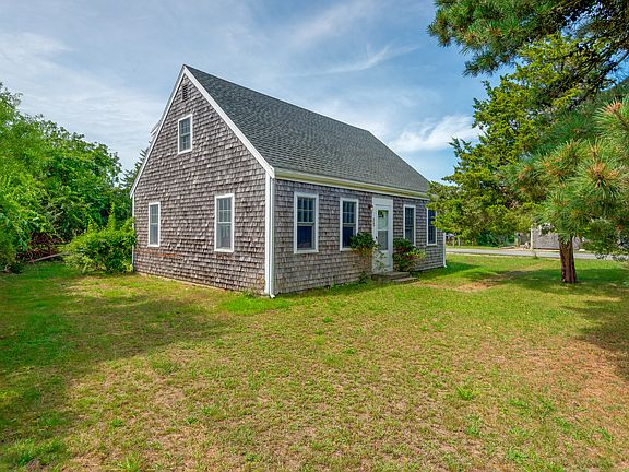 2nd image of 35 Surfside Rd