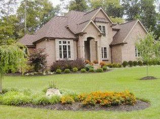 100 Hawksbury Trce, Beckley, WV 25801