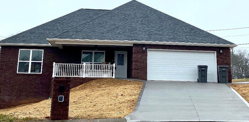 1st image of 1606 Erin Ln