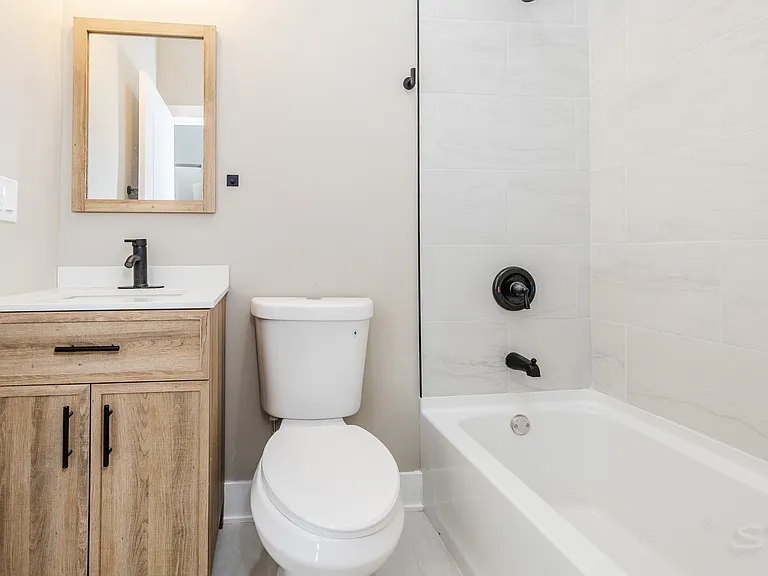 6338 S Vernon Ave #2N — Photo 8