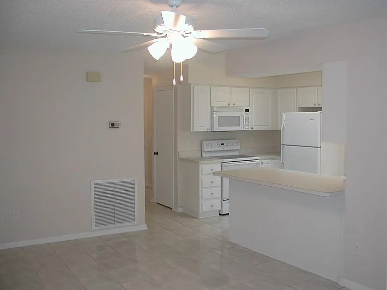 3812 Pinedale St — Photo 3