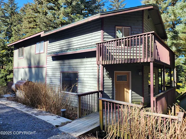 3291 Lakeview Dr, Kodiak, AK 99615
