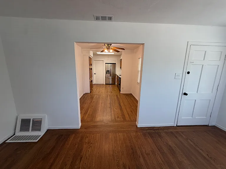 638 Palm Ave — Photo 9