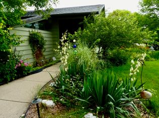 404 Carrie Ave, Urbana, IL 61802