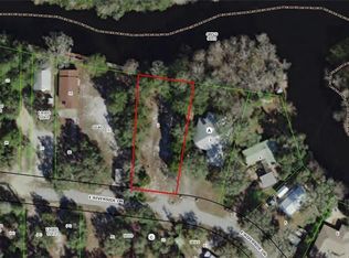 3841 E Riverside Dr, Dunnellon, FL 34434