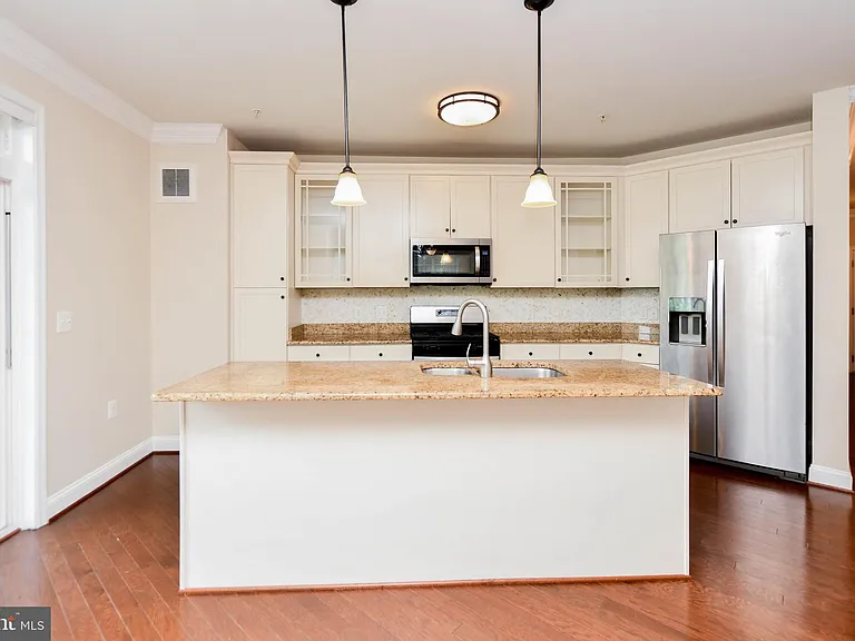 3910 Doc Berlin Dr #13 — Photo 33