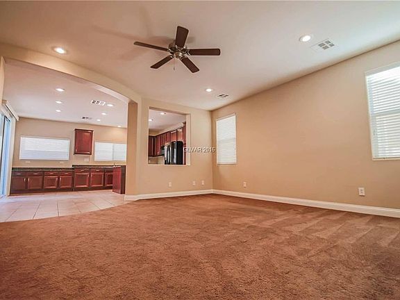 4th image of 12024 Giles St