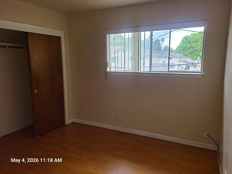 572 Troy Dr #6 — Photo 4