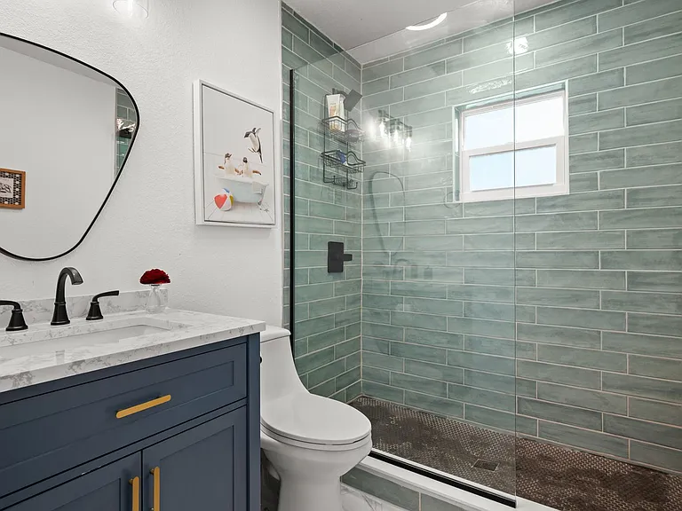 14032 N Bayshore Dr — Photo 31