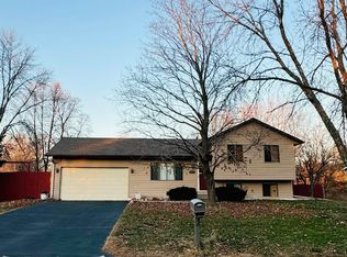 1810 Karis Way, Eagan, MN 55122