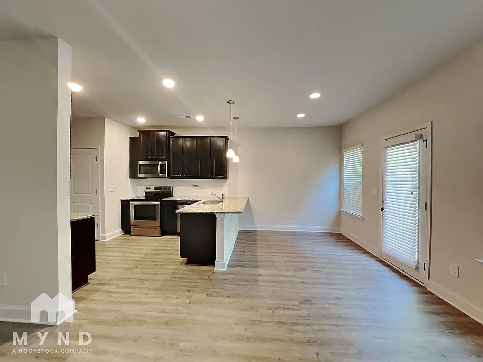 10170 Benton Woods Dr