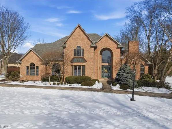 21 Timber Run Ct, Canfield, OH 44406