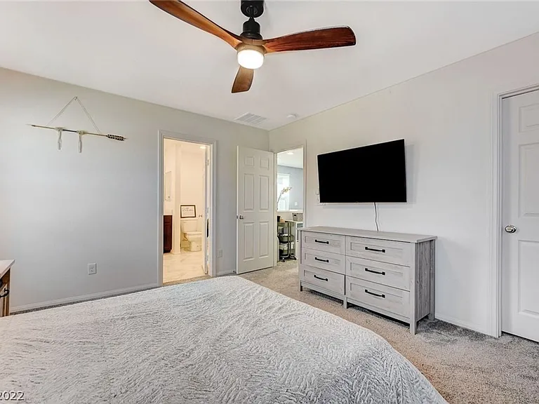 7040 Fossil Lake St — Photo 14