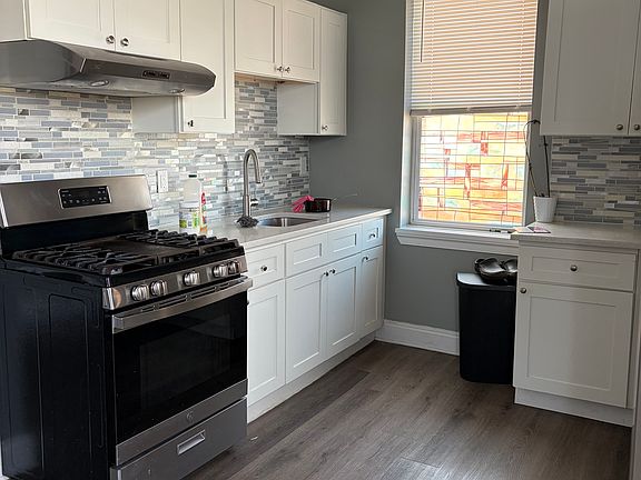 3rd image of 50 Auburn St APT C4