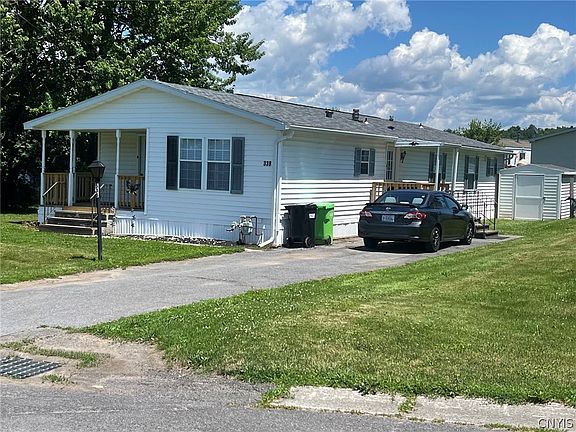 3rd image of 338 Matthew Dr