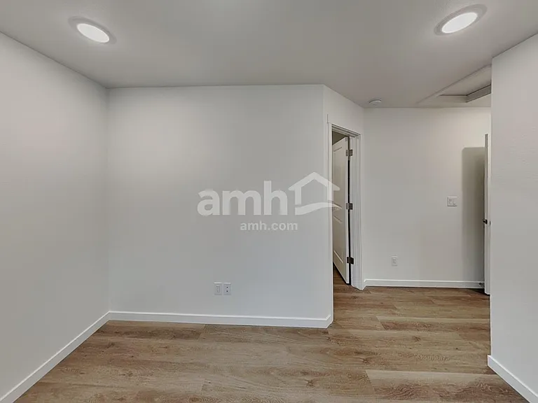 320 N Addison Way — Photo 8