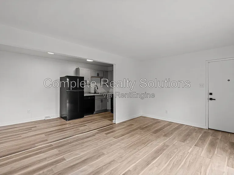 2543 Mary Ave #G — Photo 9