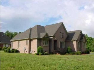 6380 Deep Canyon Rd, Hixson, TN 37343